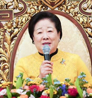 祖国光復と神統一韓国のための指導者特別集会<br />
真のお母様が激励