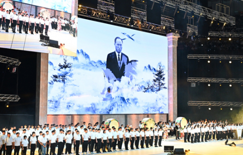 ３万人が集い、天宙聖和10周年<br />
聖和祝祭記念式を盛大に開催