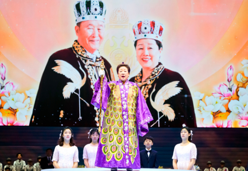 天一国特別巡回師に聞く<br />
神霊と真理に満ちた教会を目指して
