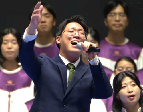 天愛祝承子の文信出様・文信興様と共に新年の決意を祈る